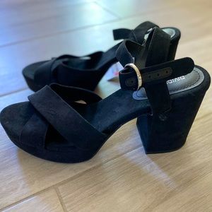 H&M black suede heels NWT